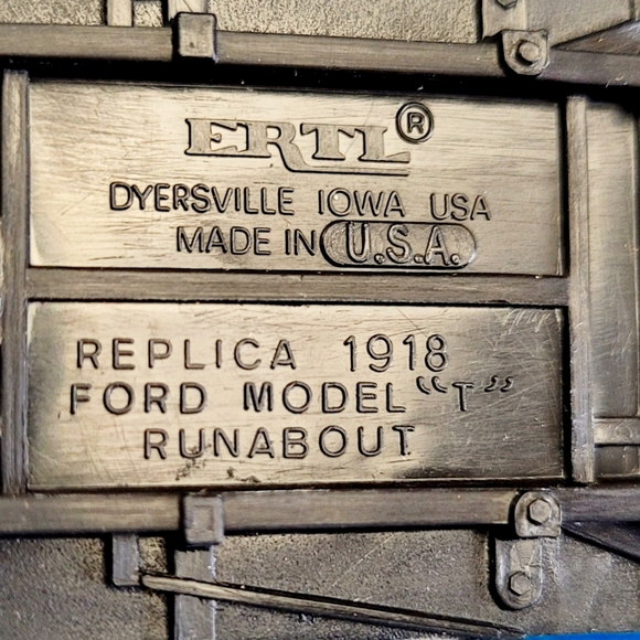 Vintage ERTL Amoco 1918 Runabout Die Cast Metal Locking Coin Bank 1/25 Scale - Picture 8 of 16